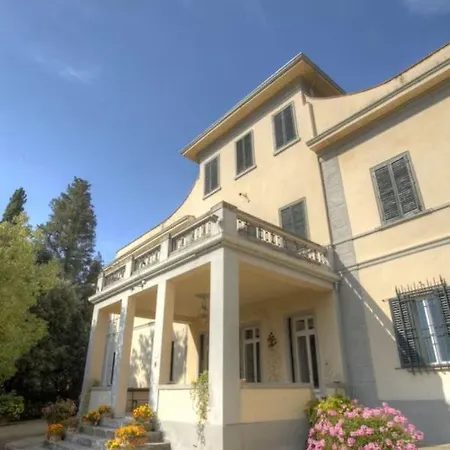 Bruschetti إِمبولي